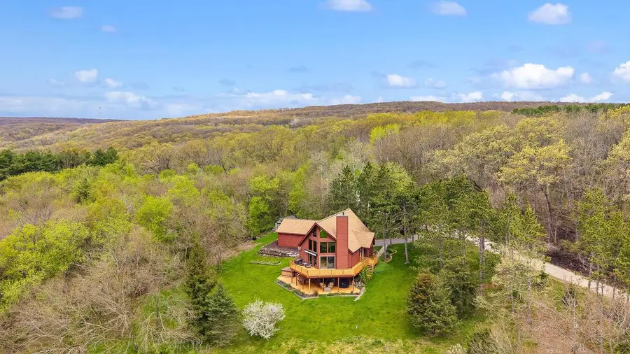 S6307 Yum Yum Hill Road, Merrimac, WI 53561 - #2