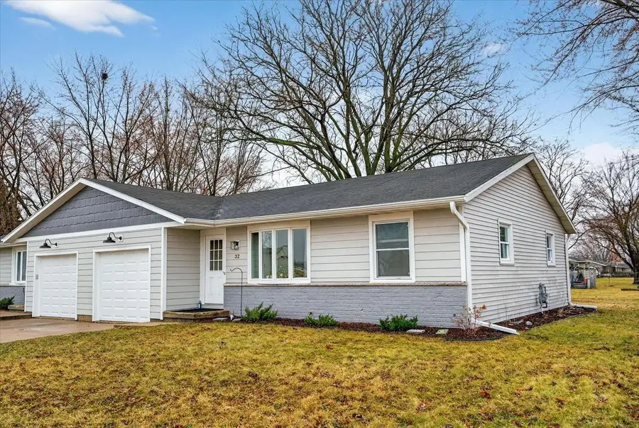 32 Karl Avenue, Belleville, WI 53508 - #2