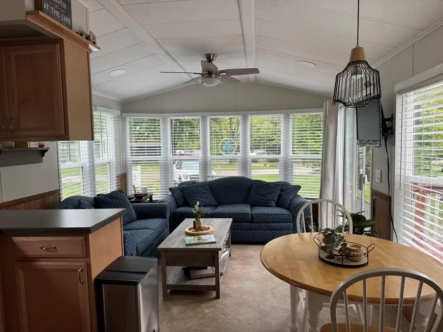 413 Skyline Drive, Edgerton, WI 53534 - #2