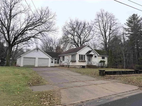 691 Market Avenue, Port Edwards, WI 54469