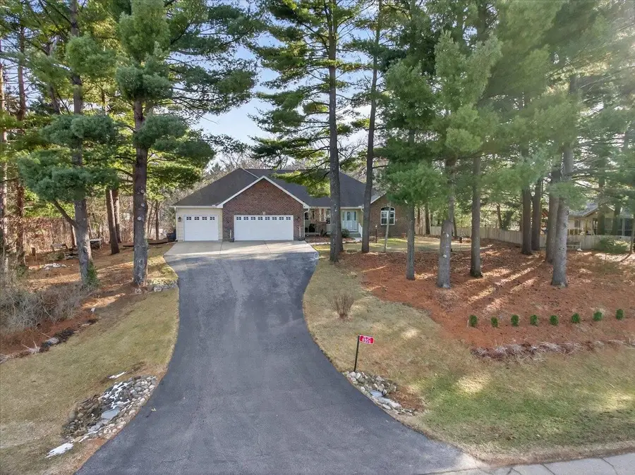 N806 Club Circle Drive, Prairie Du Sac, WI 53578 - #2