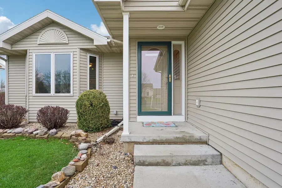 316 Burl Oak Drive, Deforest, WI 53532 - #3