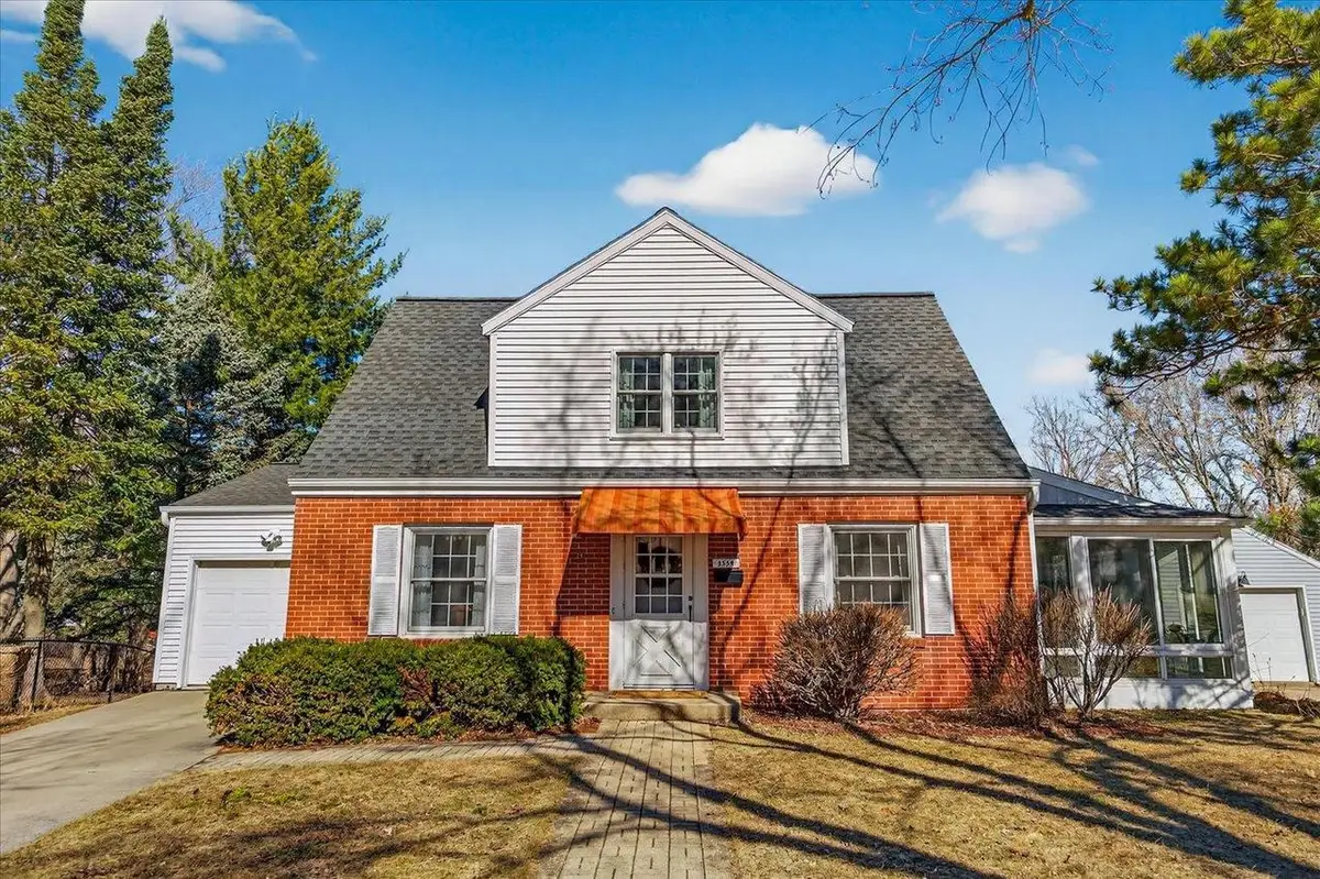 3534 Heather Crest, Madison, WI 53705 - #1