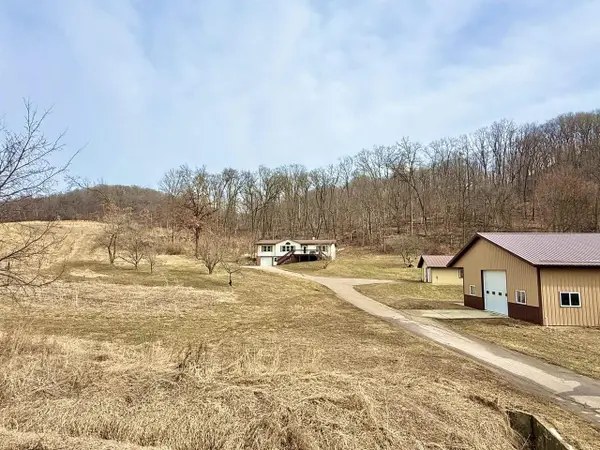 27325 Munz Drive, Lone Rock, WI 53556