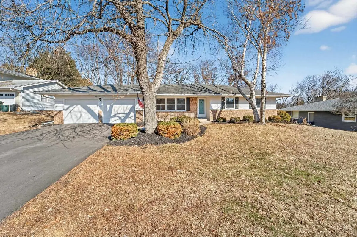 5736 Pembroke Drive, Fitchburg, WI 53711 - #1