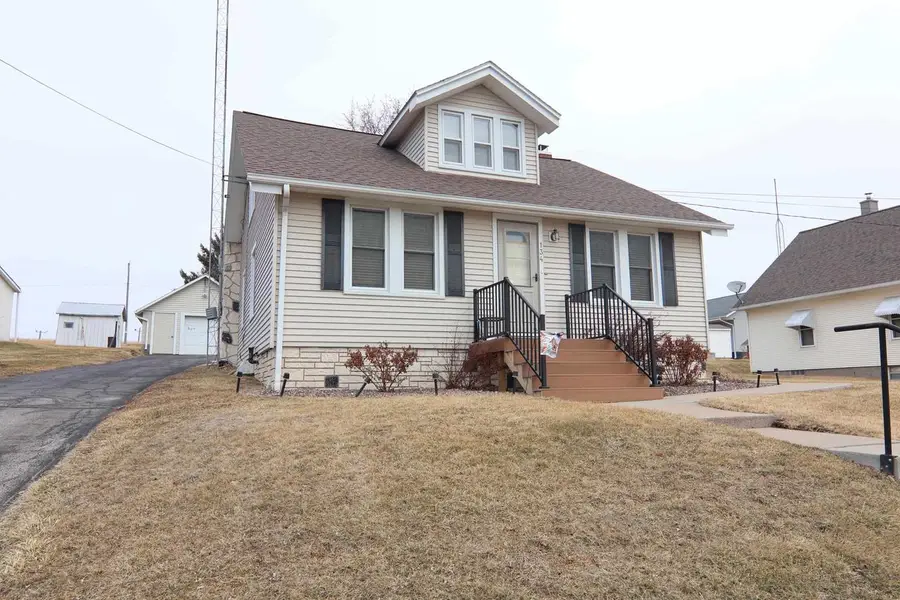 134 Tennyson Street, Potosi, WI 53820 - #2