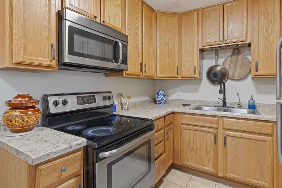 718 Nancy Lane, Madison, WI 53704 - #3