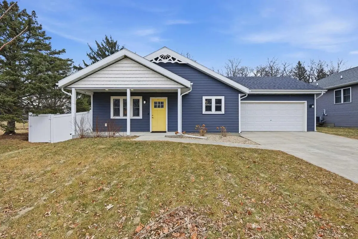 69 Hart Road, Sun Prairie, WI 53590 - #1