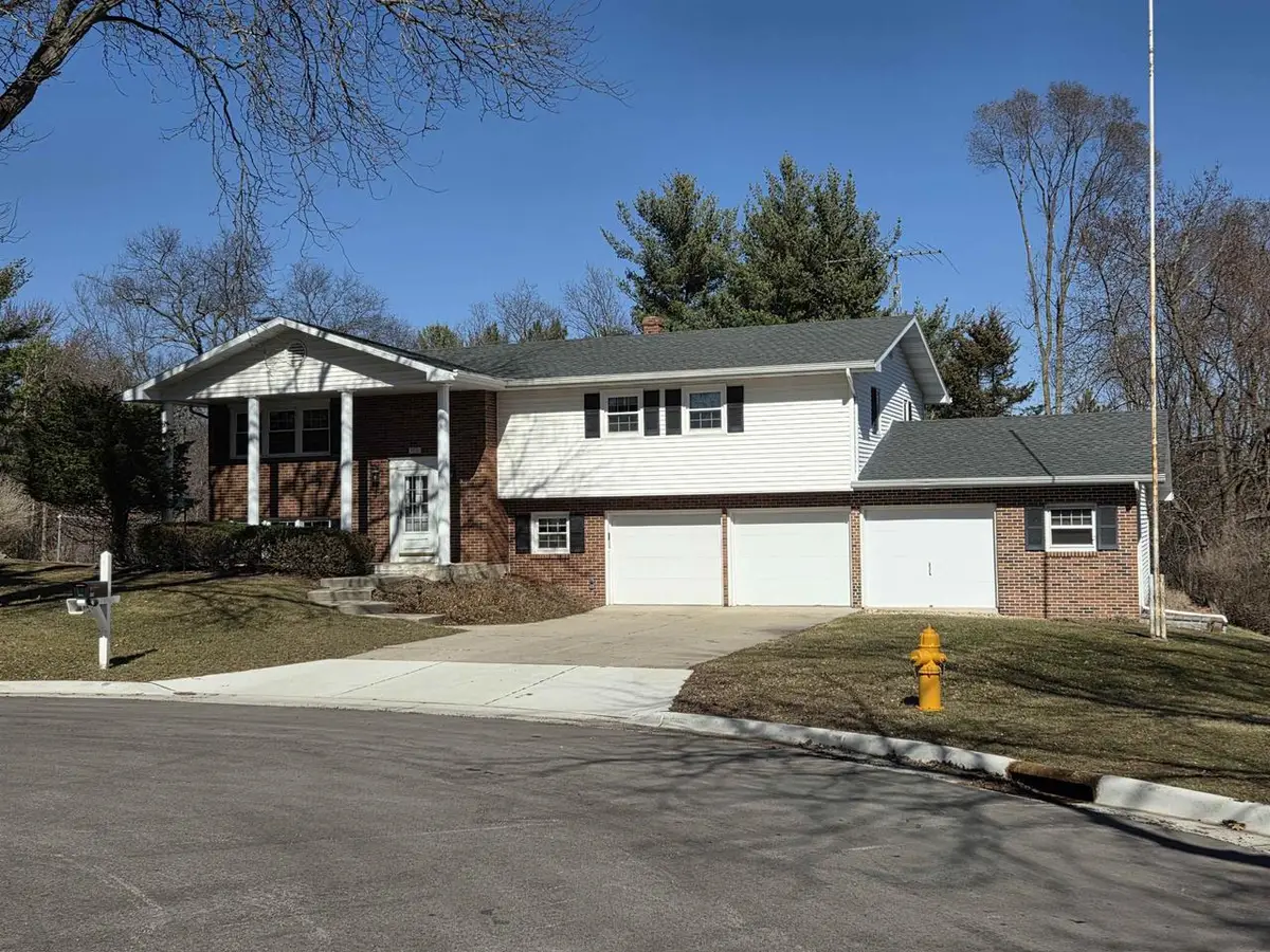 3221 Dover Court, Janesville, WI 53546 - #1