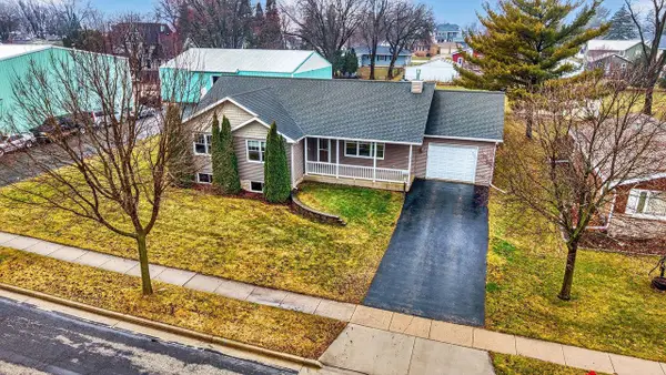 218 Kilbourn Street, Horicon, WI 53032