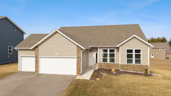 821 Margarets Way, Belleville, WI 53508