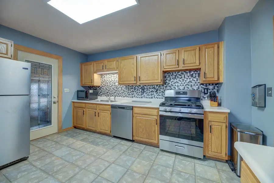 747 Thomas Street, Janesville, WI 53545 - #3