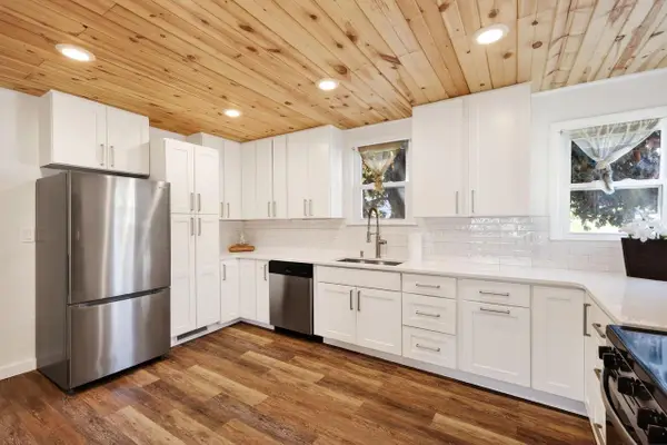 101 W Broadway Street, Stoughton, WI 53589