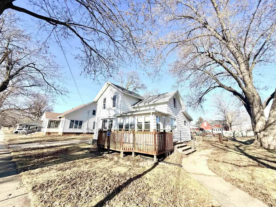 102 N Taylor Street, Albany, WI 53502 - #2