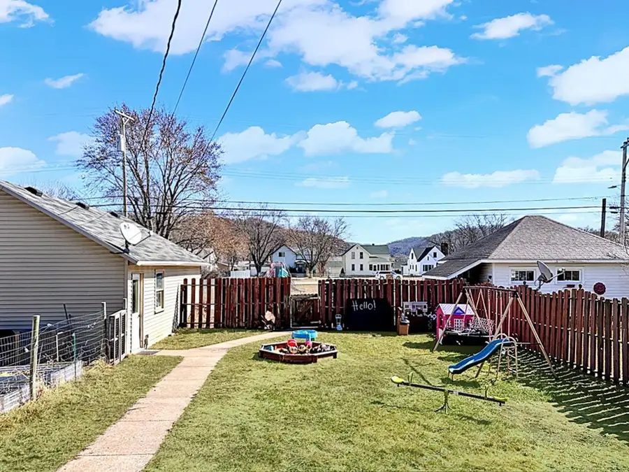 310 N Wacouta Avenue, Prairie Du Chien, WI 53821 - #3
