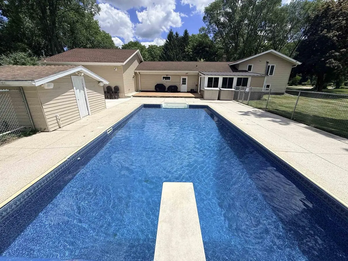S9061 Meadowdale Road, Prairie Du Sac, WI 53578 - #1