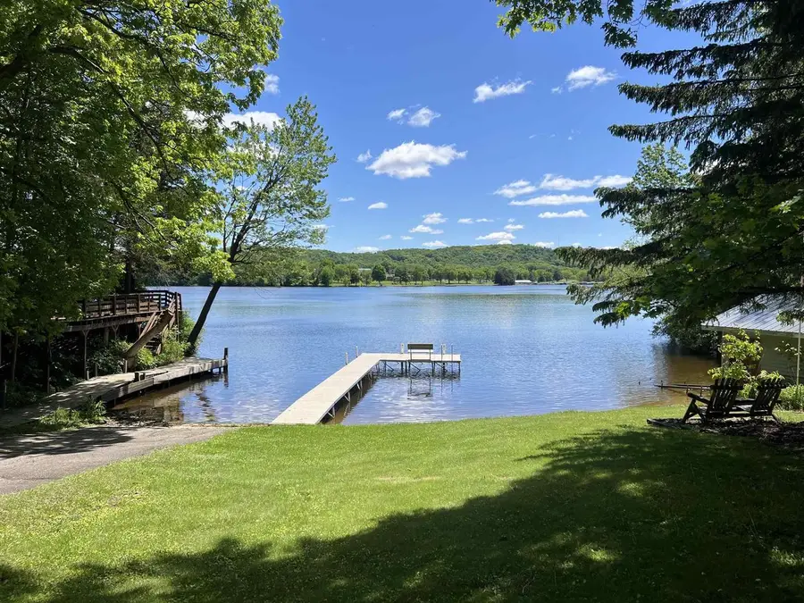 S9061 Meadowdale Road, Prairie Du Sac, WI 53578 - #2