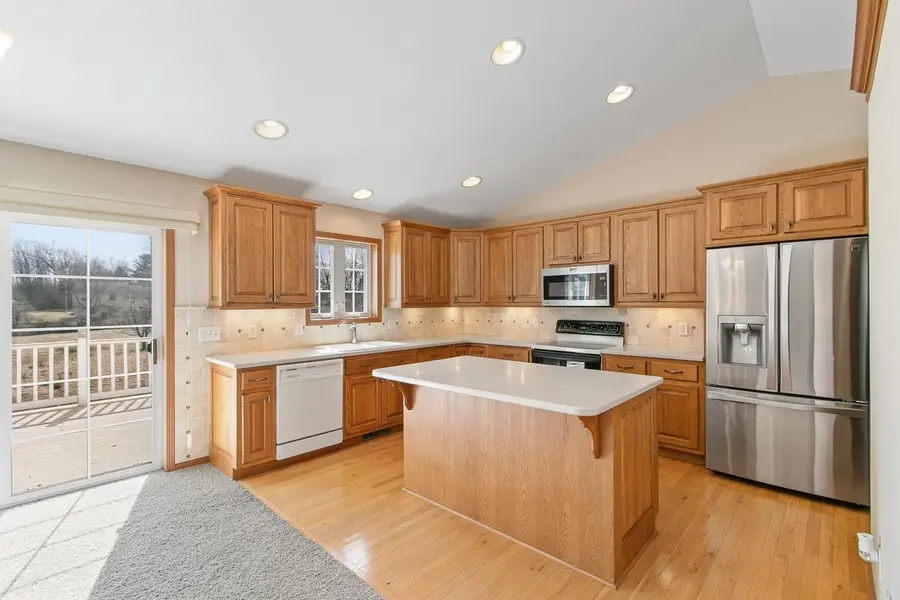 908 Surrey Lane, Baraboo, WI 53913 - #2