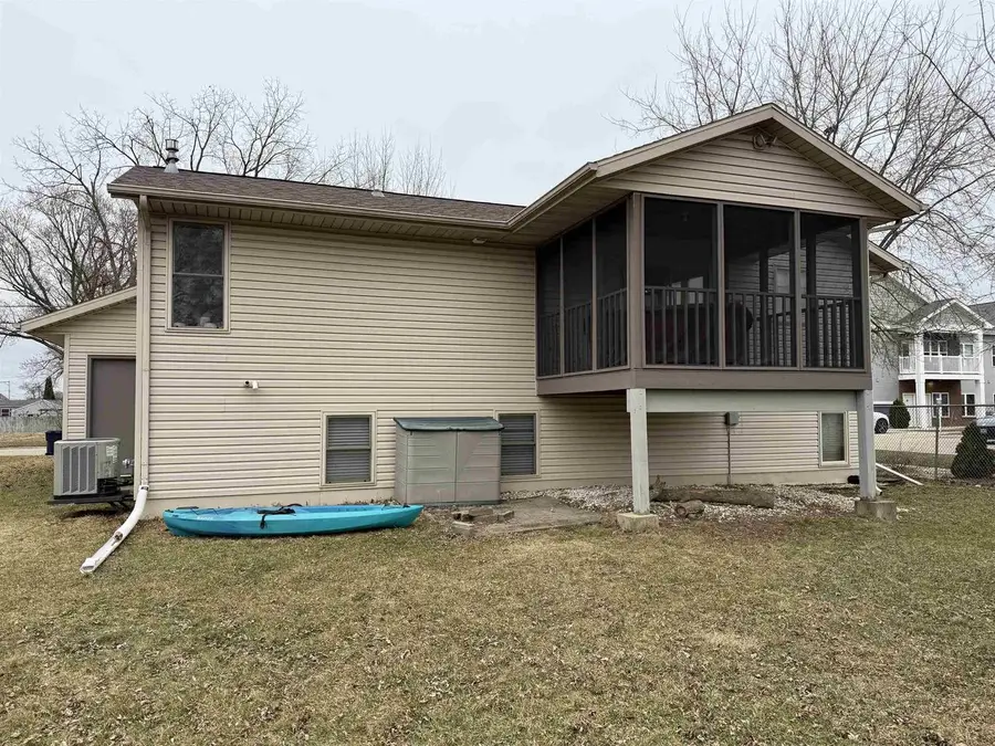 1405 Foster Avenue, Janesville, WI 53545 - #2
