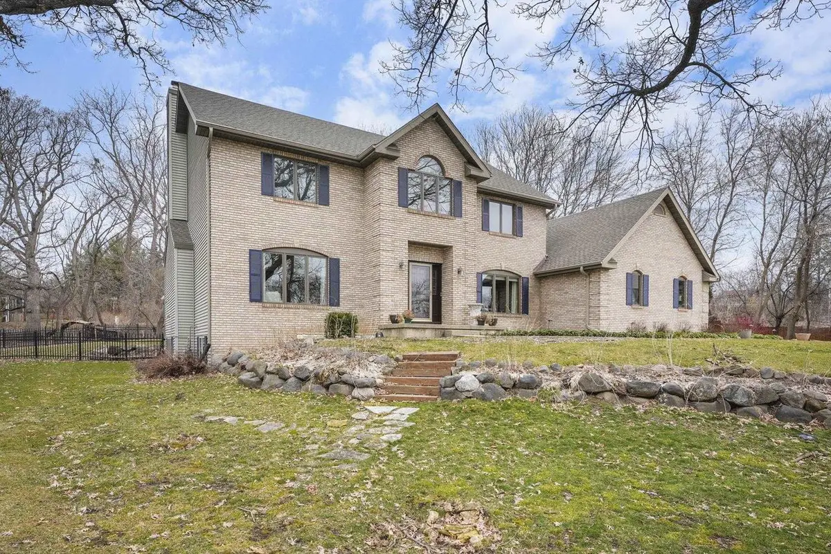 5796 Ivanhoe Circle, Fitchburg, WI 53711 - #1