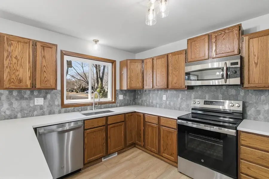 6408 Fox Run, McFarland, WI 53558 - #2