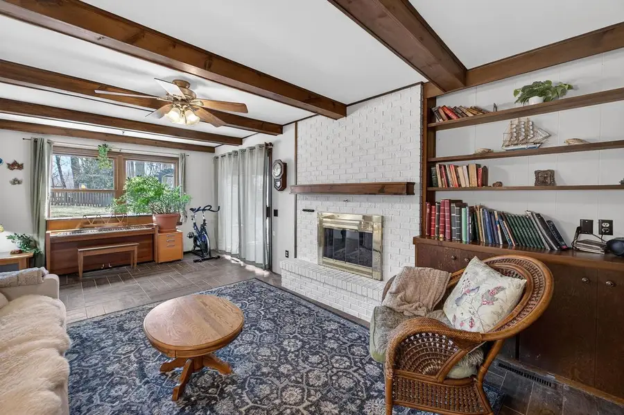 533 Shady Wood Way, Madison, WI 53714 - #3