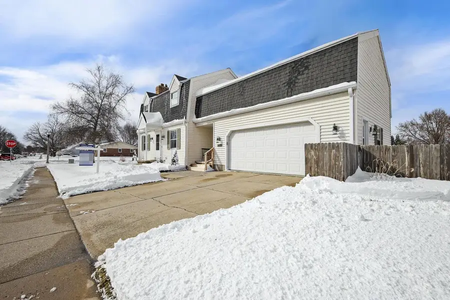 1400 Wexford Dr/ 1020 S Division Street, Waunakee, WI 53597 - #2