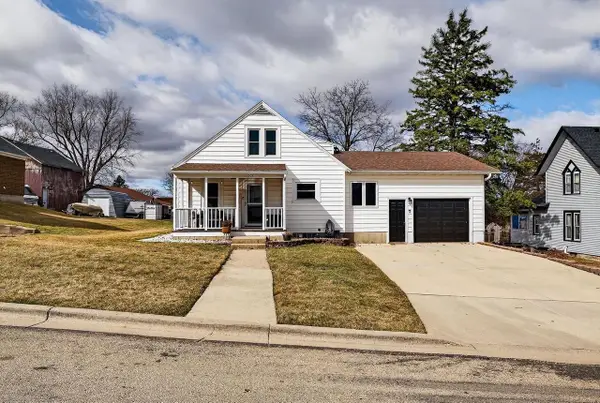 305 S Warren Street, South Wayne, WI 53587