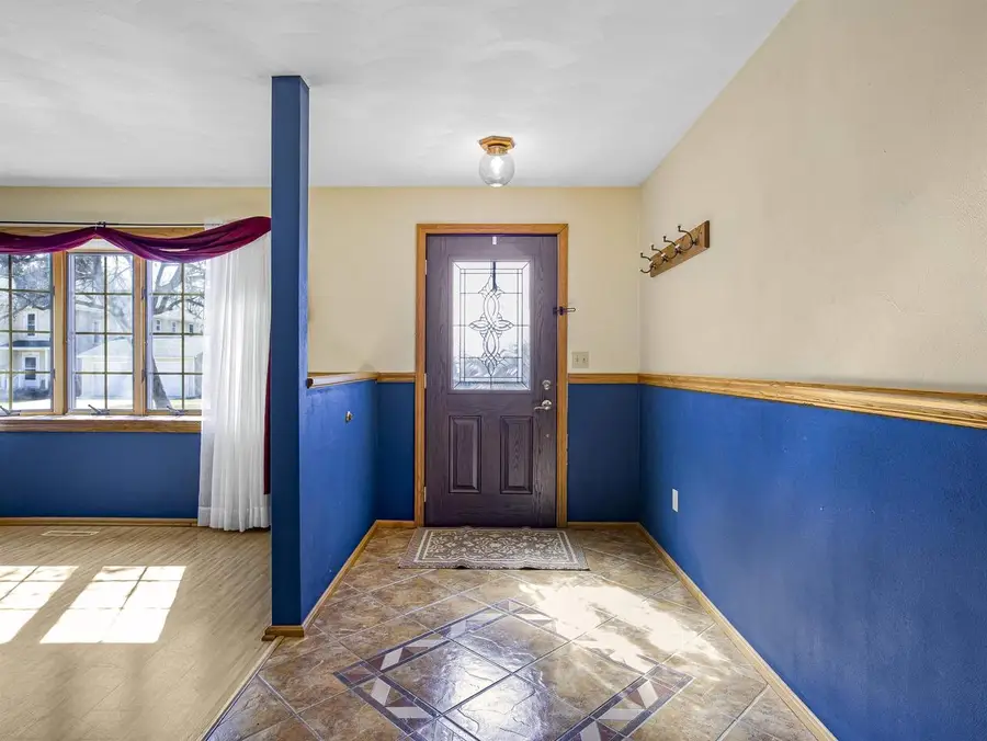 211 Warren Street, Albany, WI 53502 - #3
