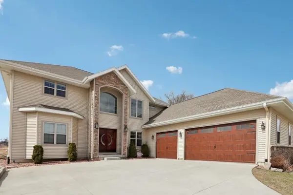 2820 Bluebird Drive, Portage, WI 53901