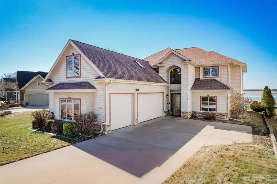5728 Lake Edge Road, McFarland, WI 53558 - #3