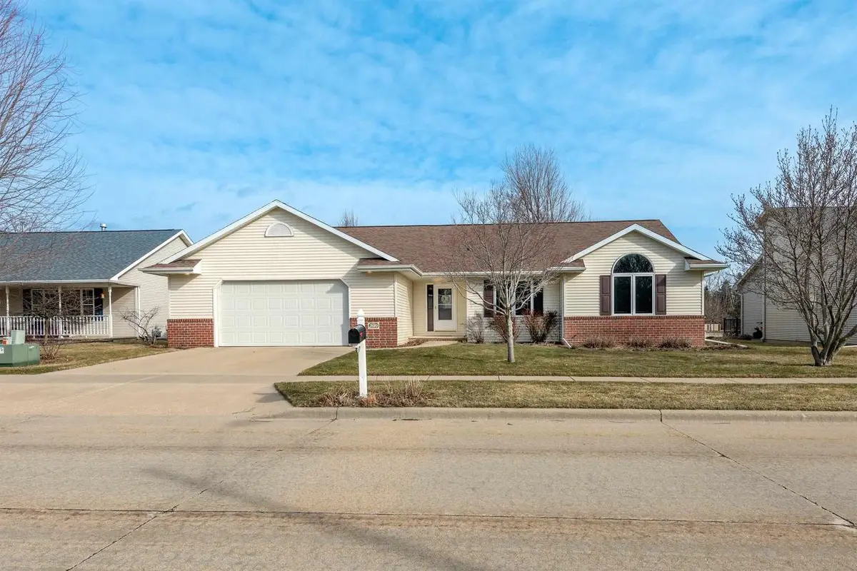 2840 Newport Avenue, Oshkosh, WI 54904 - #1