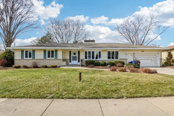 1626 Meadowcrest Lane, Middleton, WI 53562