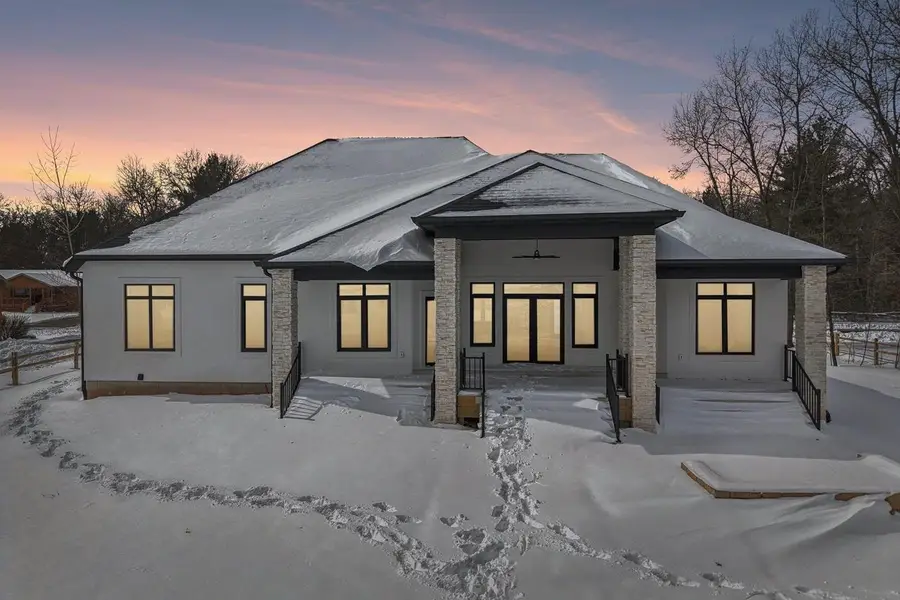 320 Oakbrook Drive, Wisconsin Dells, WI 53965 - #3