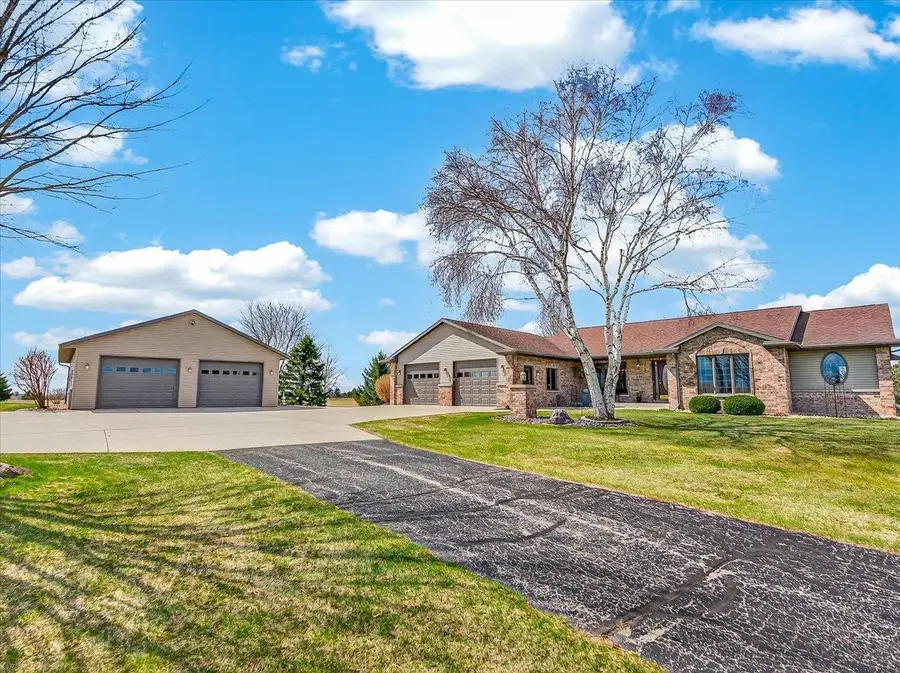 10123 Fertile Ridge Road, Mount Horeb, WI 53572 - #2