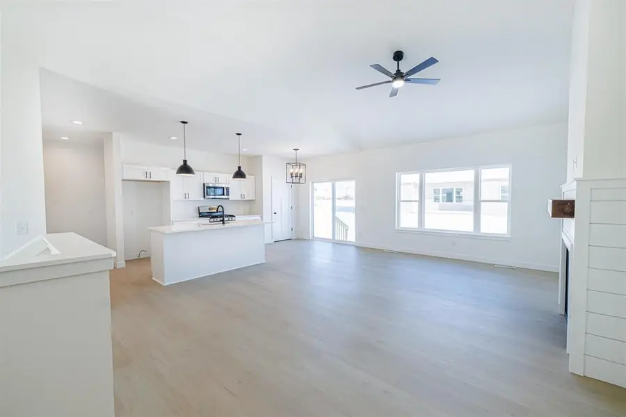 1744 E Kyle Circle, Beloit, WI 53511 - #3