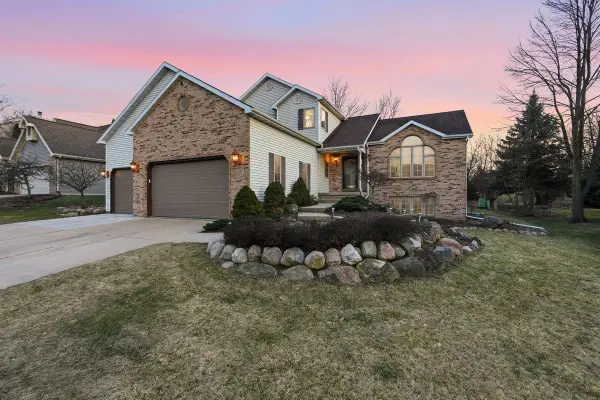 1237 Mockingbird Lane, Sun Prairie, WI 53590
