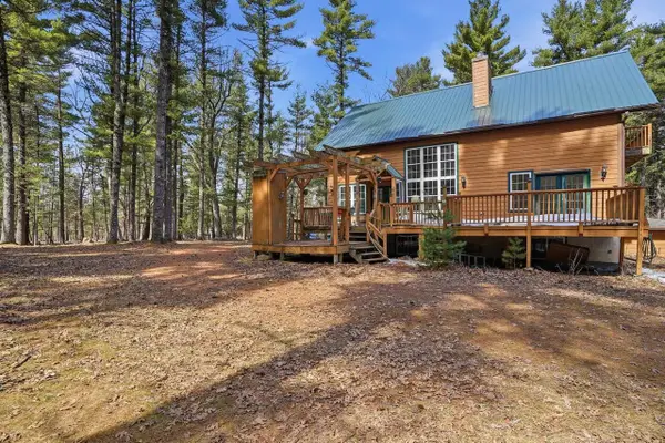 N3908 Deer Path, Hancock, WI 54943