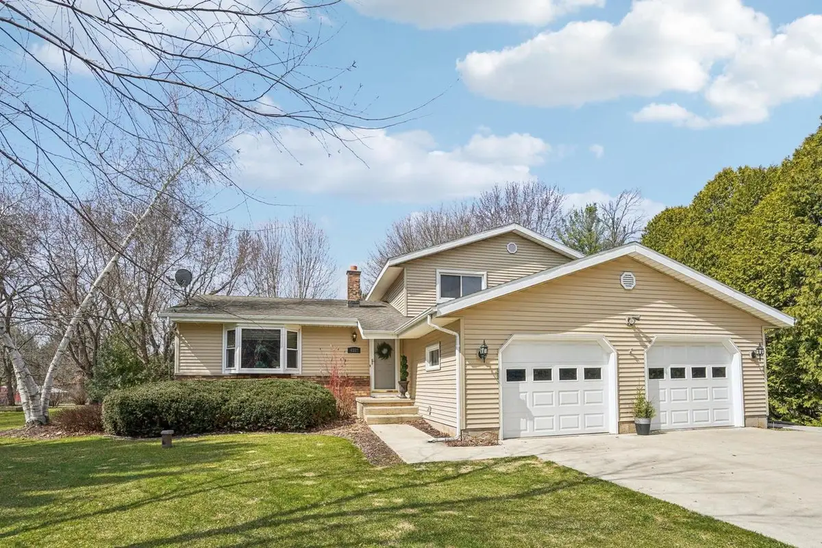 6357 Grossepark Road, Sun Prairie, WI 53590 - #1