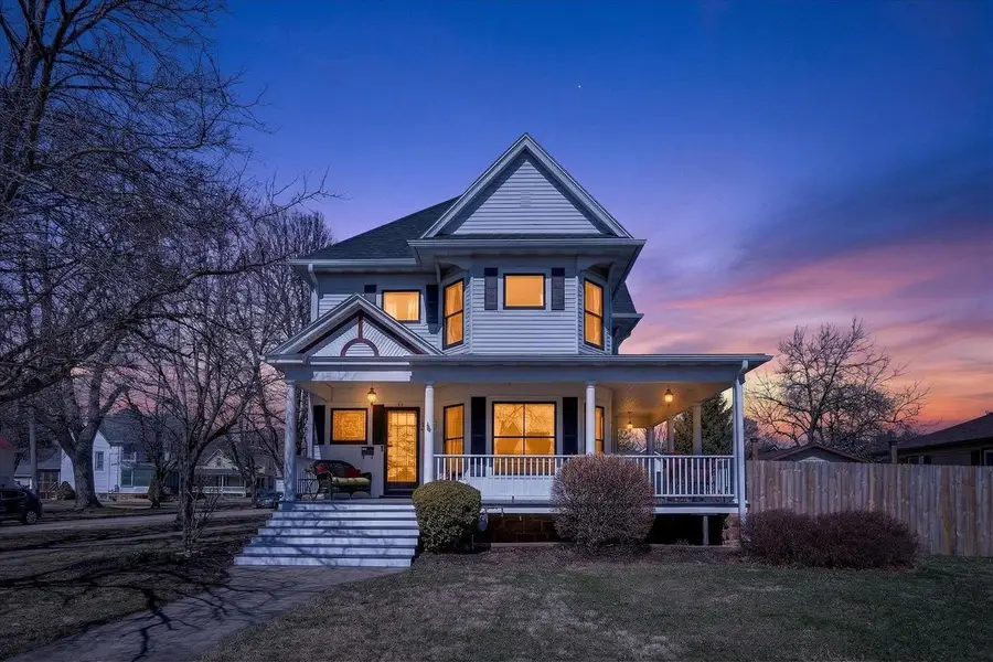 410 Washington Street, Edgerton, WI 53534 - #3