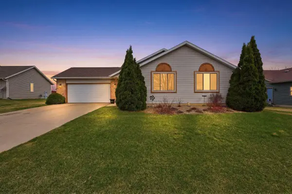 1129 Lincoln Road, Oregon, WI 53575