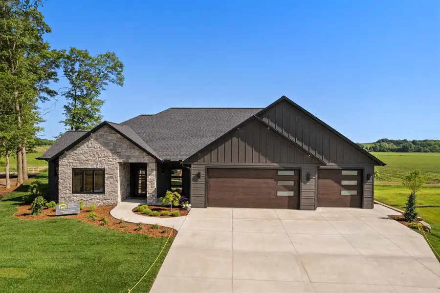 405 Prairie View Drive, Portage, WI 53901 - #2