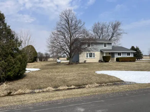 1690 W Ripple Avenue, Oshkosh, WI 54904