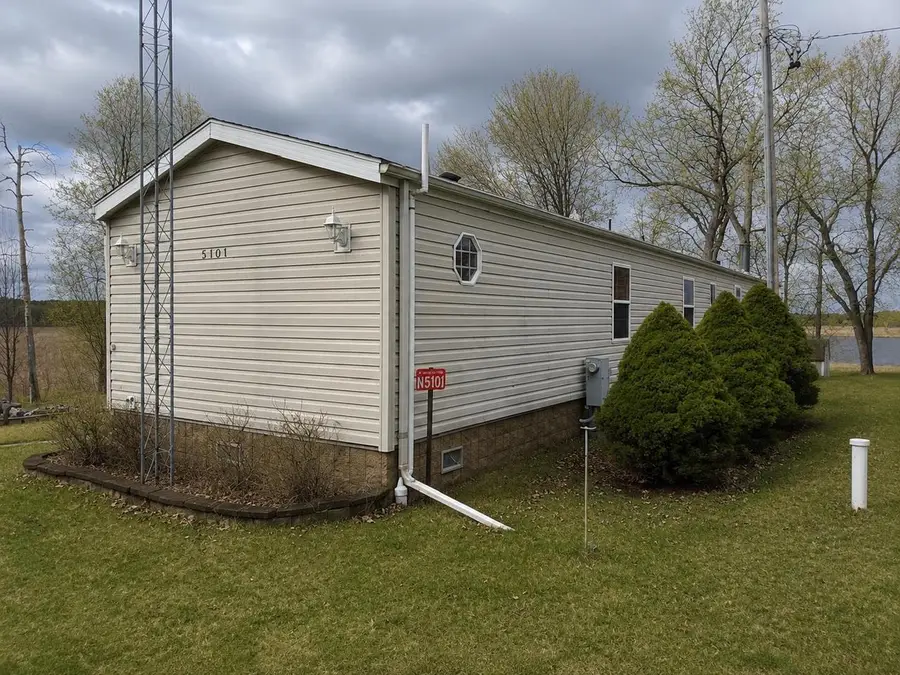 N5101 Lueck Lane, Princeton, WI 54968 - #2