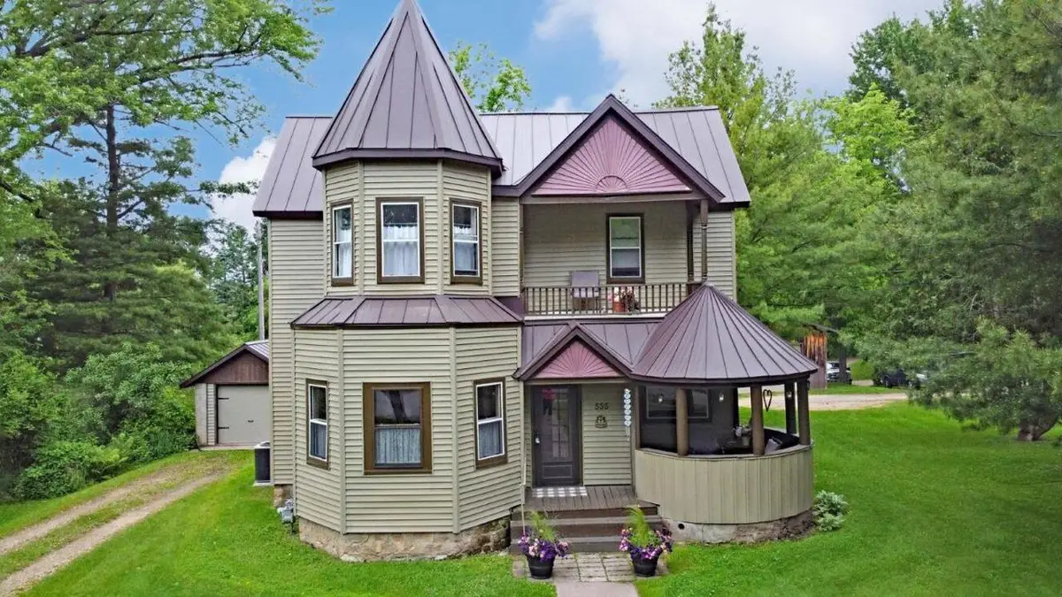 555 Pine Avenue, Hillsboro, WI 54634 - #1