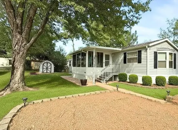 1870 County Road F #76, Friendship, WI 53934