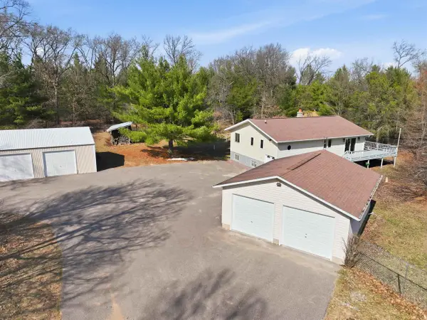 890 Gale Drive, Wisconsin Dells, WI 53965