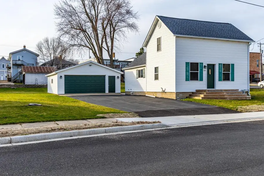 200 Garfield Avenue, Reeseville, WI 53579 - #2