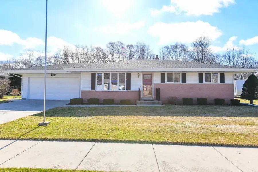 257 Mohawk Road, Janesville, WI 53545 - #3