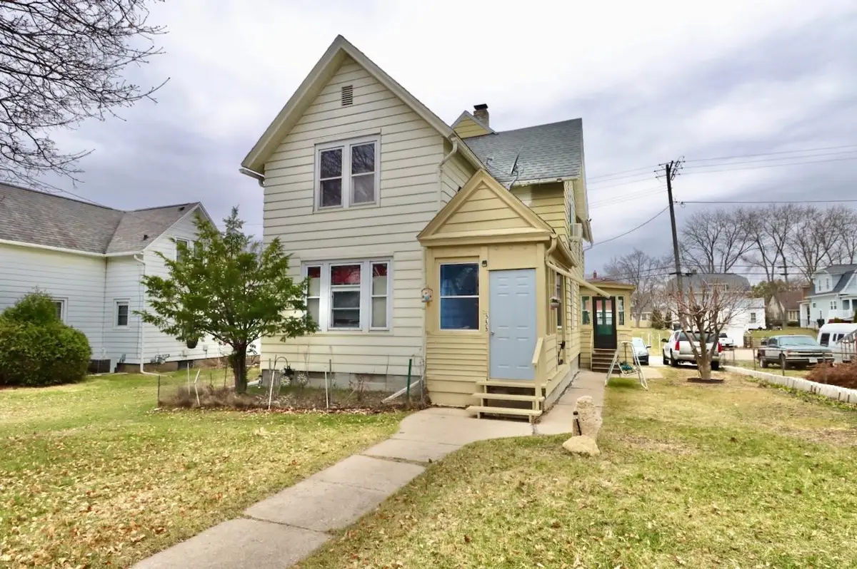 333 Robert Street, Fort Atkinson, WI 53538 - #1